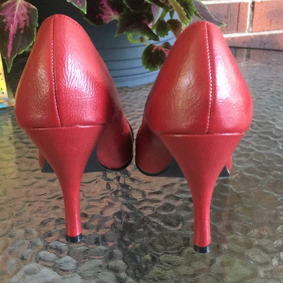 Rampage Red Peep-toe Pumps - Picture 3 of 6